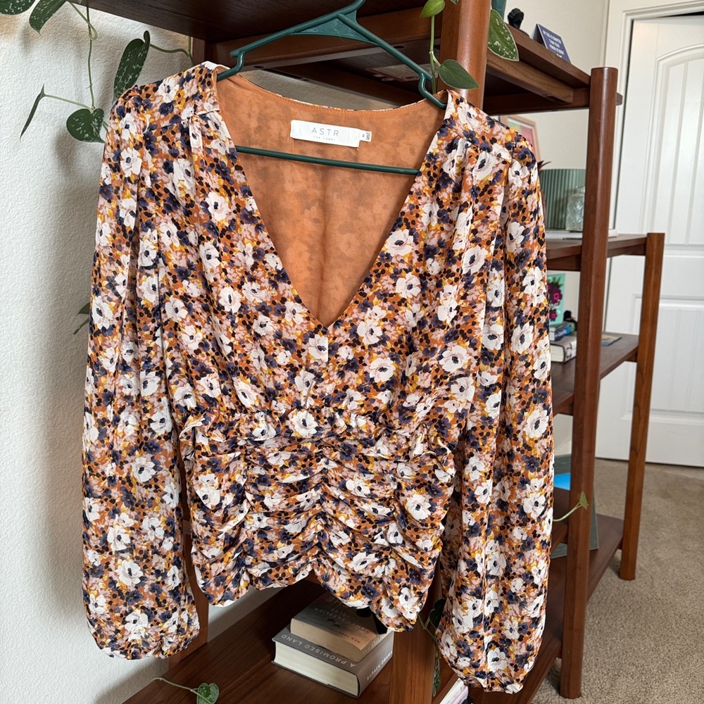 ASTR The Label Ruched Floral Empire Top